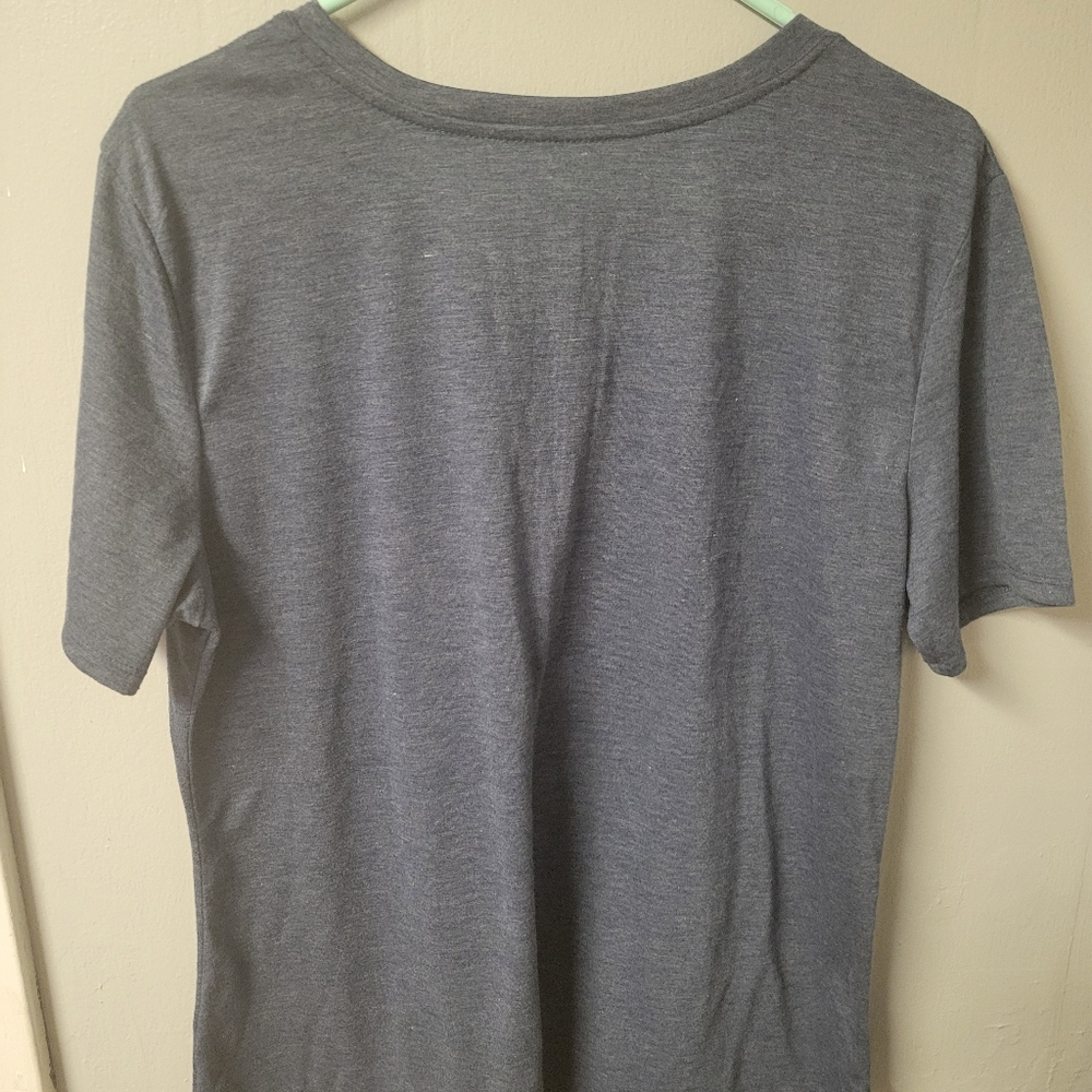 Zoe + Liv Blue Tribal Elephant Graphic Tee- XXL - Picture 4 of 4